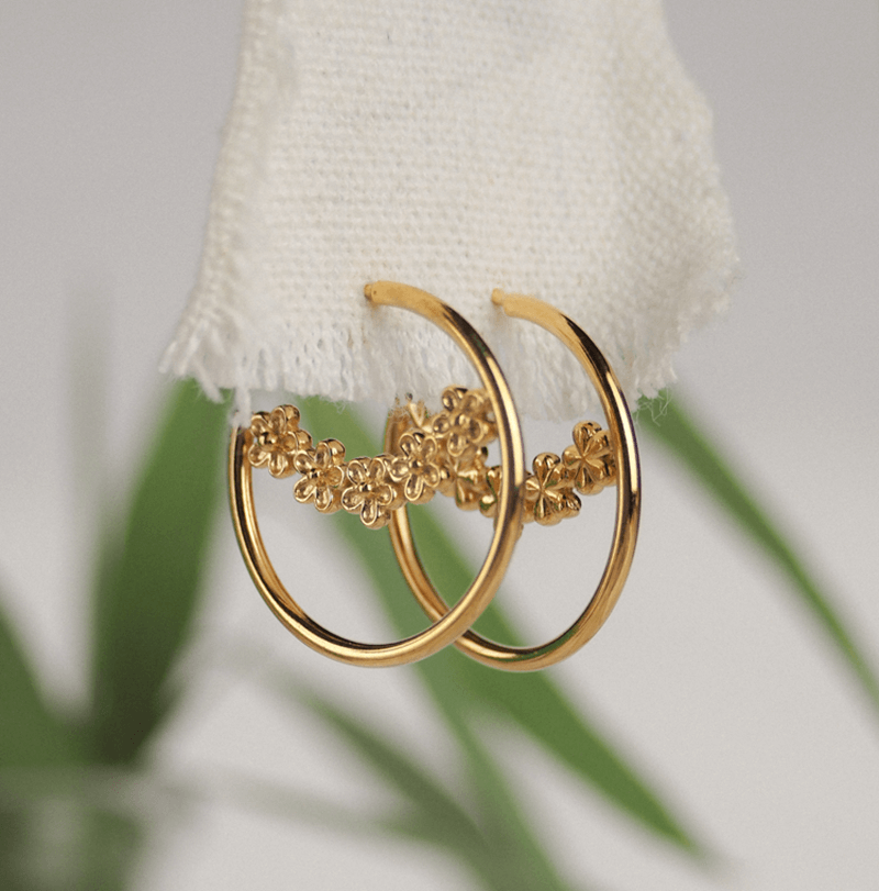 gold flower hoop earrings